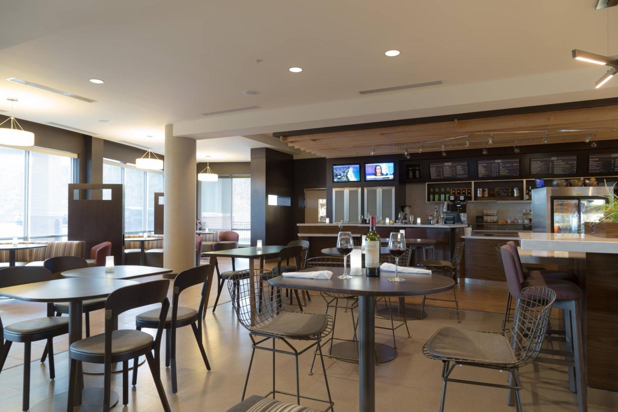 Hotel Courtyard By Marriott Morgantown Exterior foto
