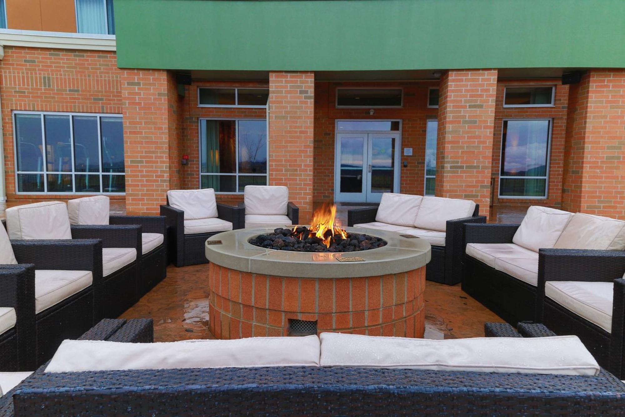 Hotel Courtyard By Marriott Morgantown Exterior foto